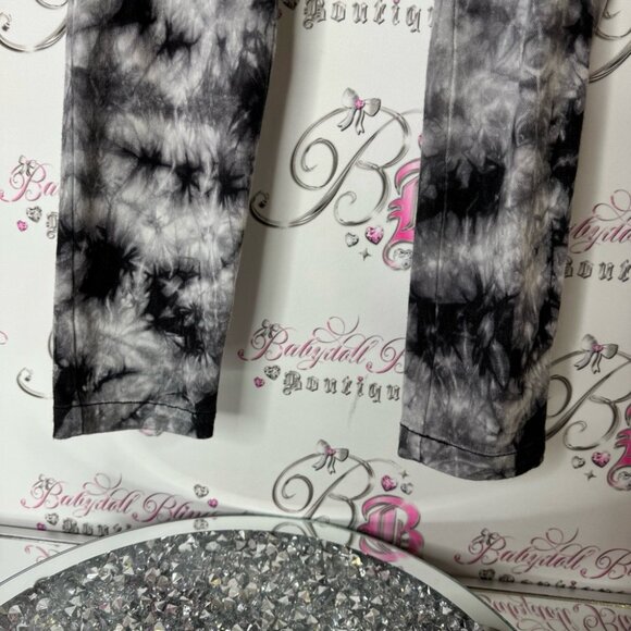 HUE pants stretchy Black and Gray Tie-Dye Skinny Jeans - Picture 5 of 7